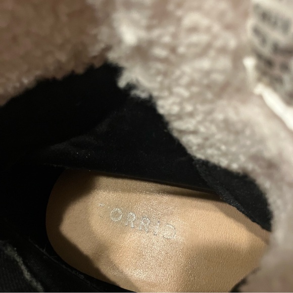 Torrid Plaid Combat Boots - Beige, Cream, Black - Women’s 7.5WW (Extra Wide) - Picture 10 of 10